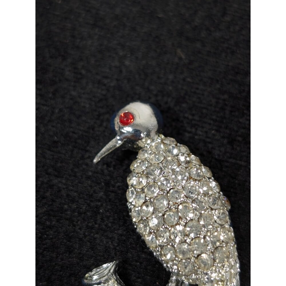 Vintage 1960s Brooch Rhinestone Pave Bird On Branch Silver Tone - Picture 3 of 7